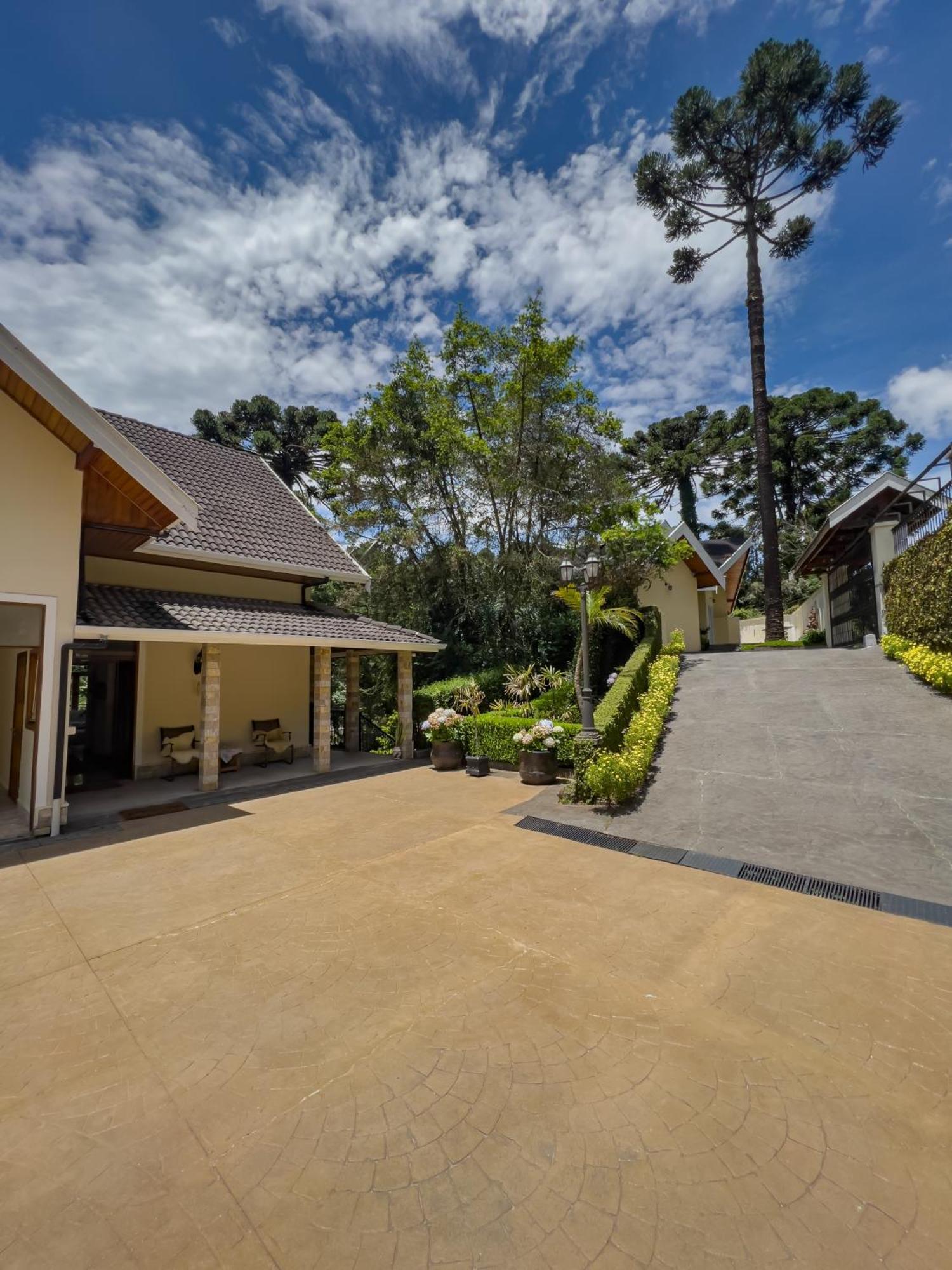 Araucaria Lodge Кампус-ду-Жордан Екстер'єр фото
