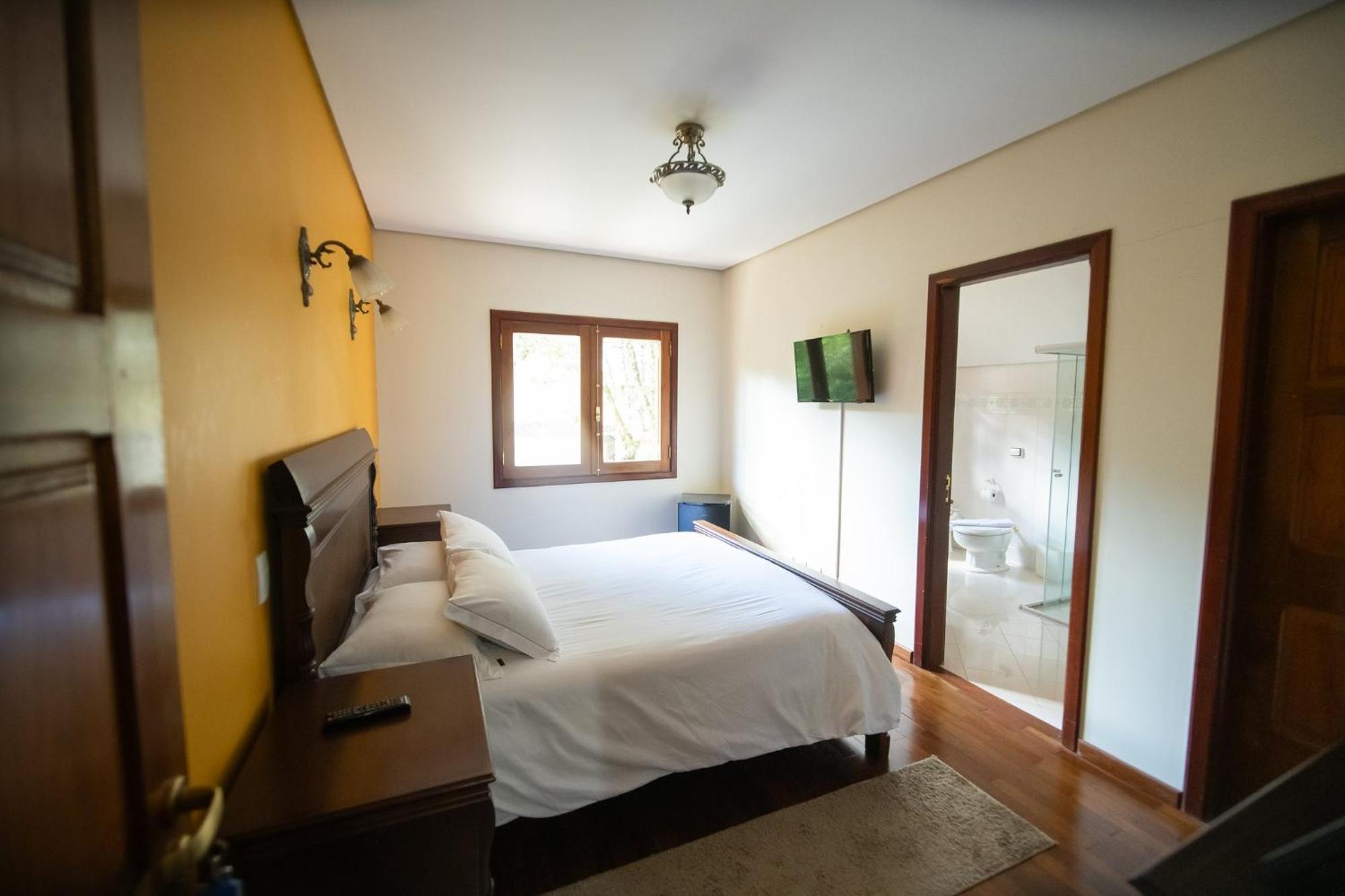 Araucaria Lodge Кампус-ду-Жордан Екстер'єр фото